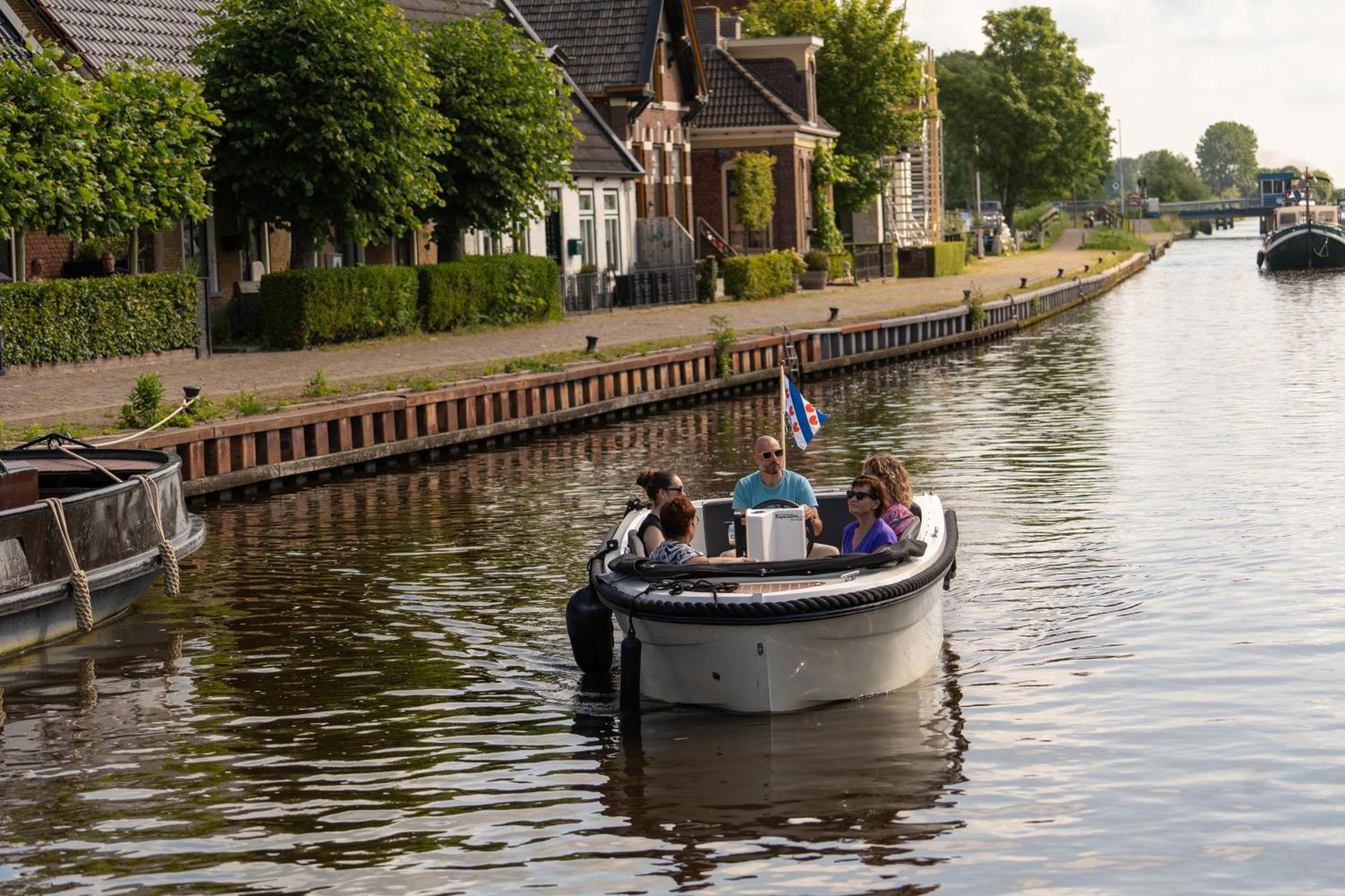 Waterdorp Burdaard Hotell Birdaard Exteriör bild